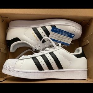 Adidas Superstars - Black Stripe - Size 6
